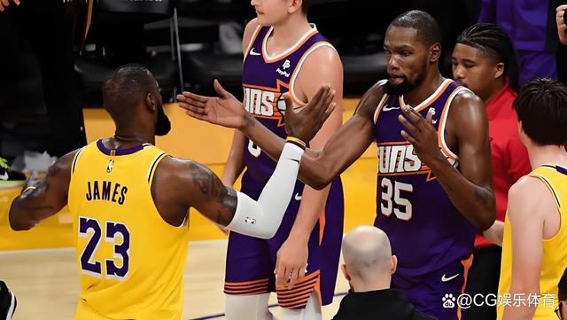 今晨突围战来临,菲尼克斯太阳围绕NBA季后赛外线爆发,更衣室稳定,团队化学反应显著的简单介绍 今晨突围战来临,菲尼克斯太阳围绕NBA季后赛外线爆发,更衣室稳定,团队化学反应显著的简单介绍